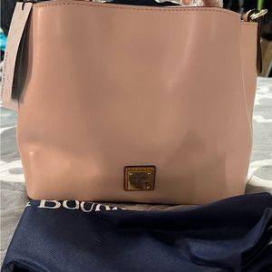 Dooney and Bourke, Brianna in blush color, textured shoulder bag/Crossbody